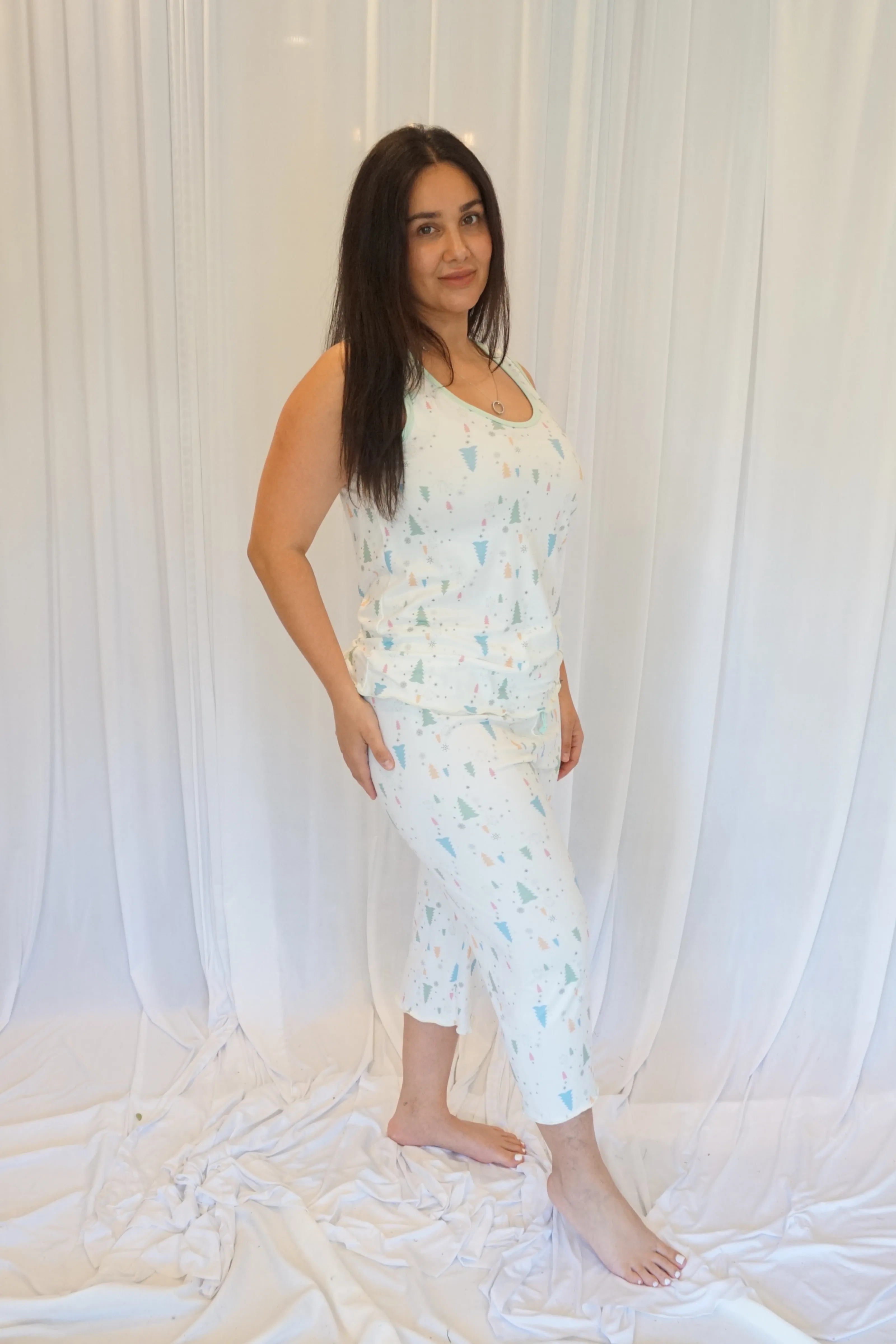 Cozy Christmas White Capris Set